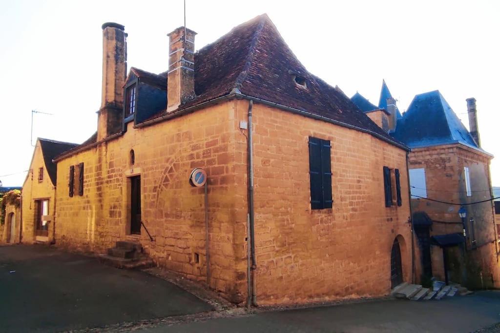 Demeure Du Xiiie-Xive S. Dans La Cite Medievale. Gourdon-en-quercy Eksteriør billede